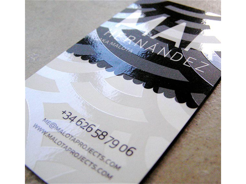 Tek Yön Kabartma Laklı Kartvizit TKL-03